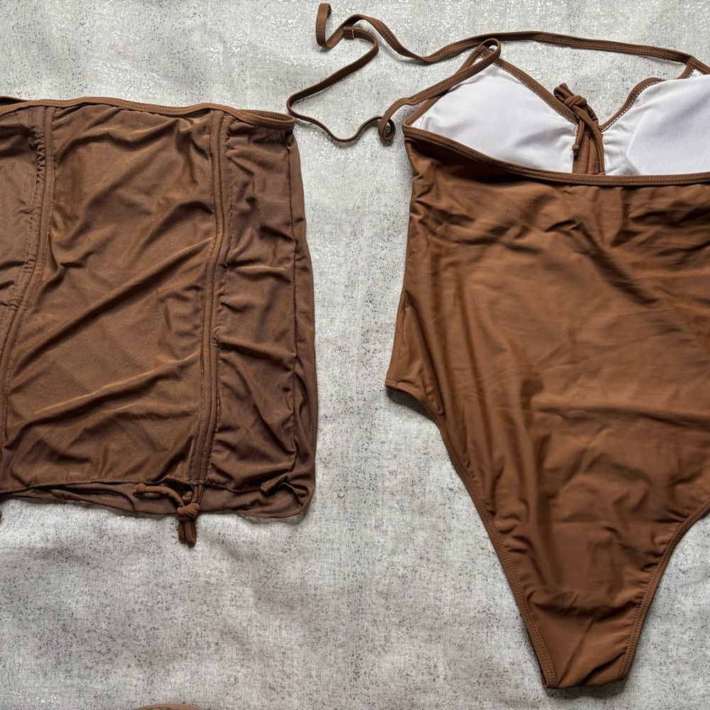 SHEIN Swimwear Set - Picture 2 of 4